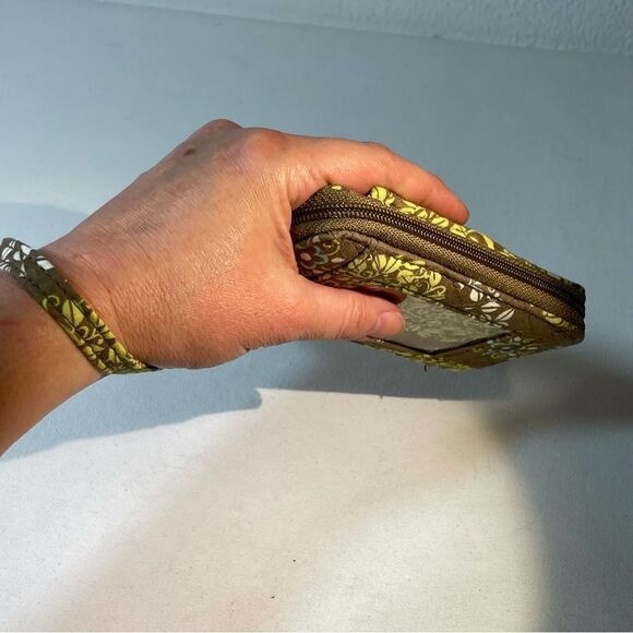 Vera Bradley All In One Wristlet in Sittin' in a Tree - Picture 2 of 7